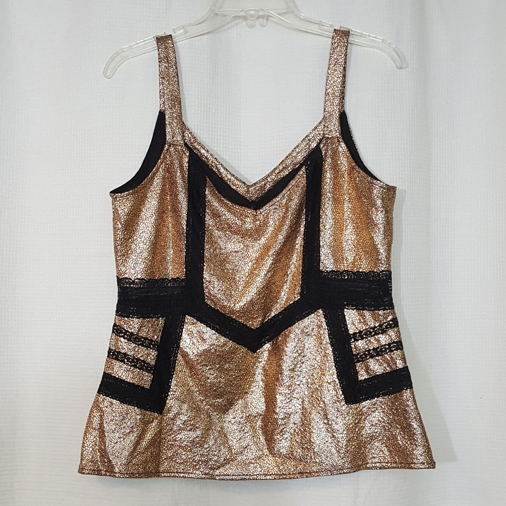 BKE BOUTIQUE  GOLD METALLIC SLEEVELESS TOP